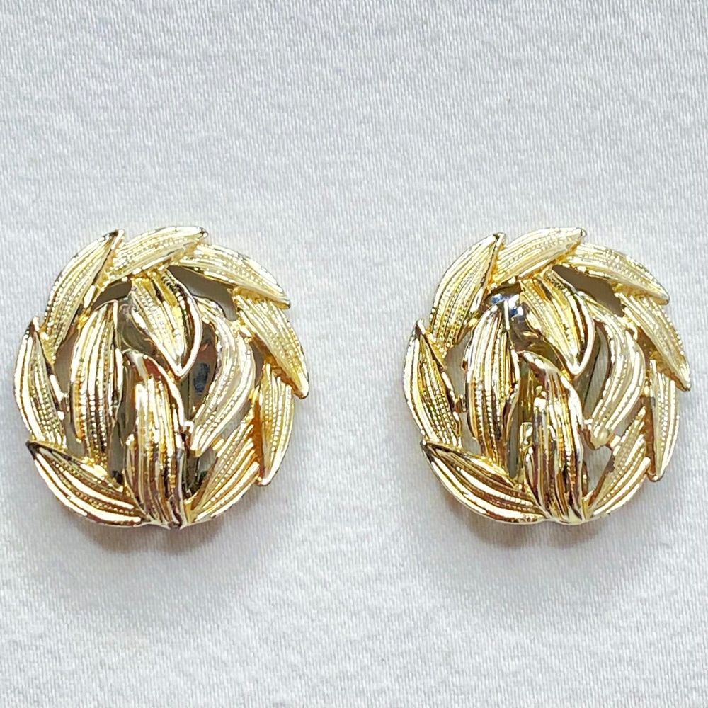 💎Light Gold Tone Layered Leaf Stud Clip On Earrings Non Pierced